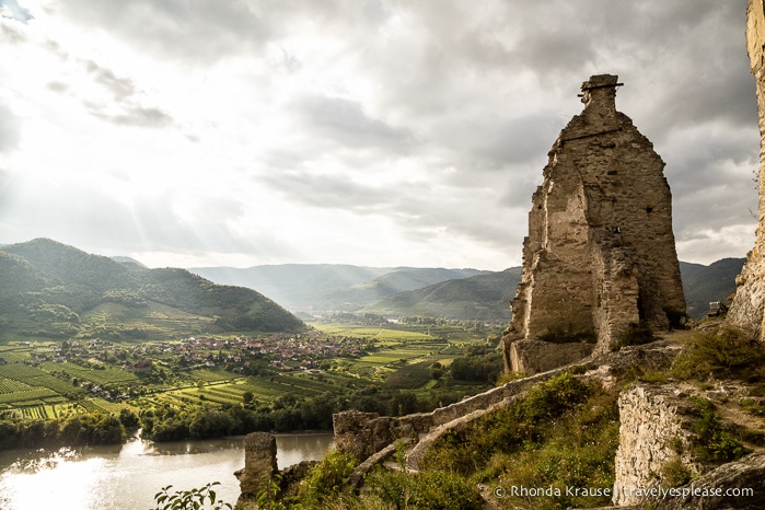 travelyesplease.com | Discovering the Beauty and Intrigue of Dürnstein