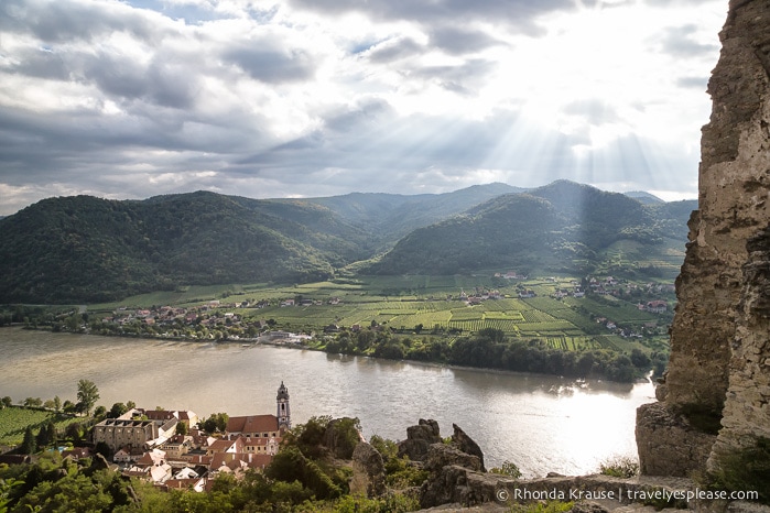 travelyesplease.com | Discovering the Beauty and Intrigue of Dürnstein