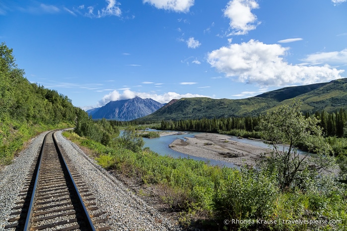 All Aboard The McKinley Explorer! - A Ride on the Scenic Alaska Railroad