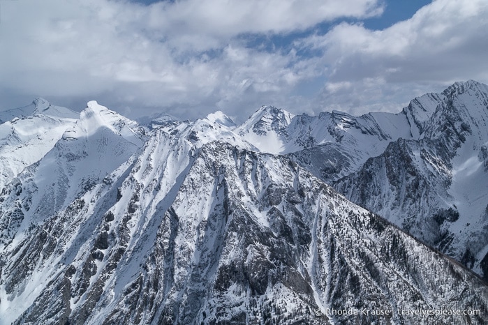 travelyesplease.com | Canmore Helicopter Tour- Sightseeing in Alberta's Rocky Mountains