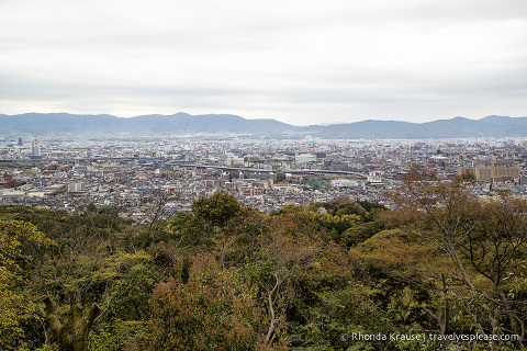 travelyesplease.com | Fushimi Inari Shrine- A Mountain Path Like No Other
