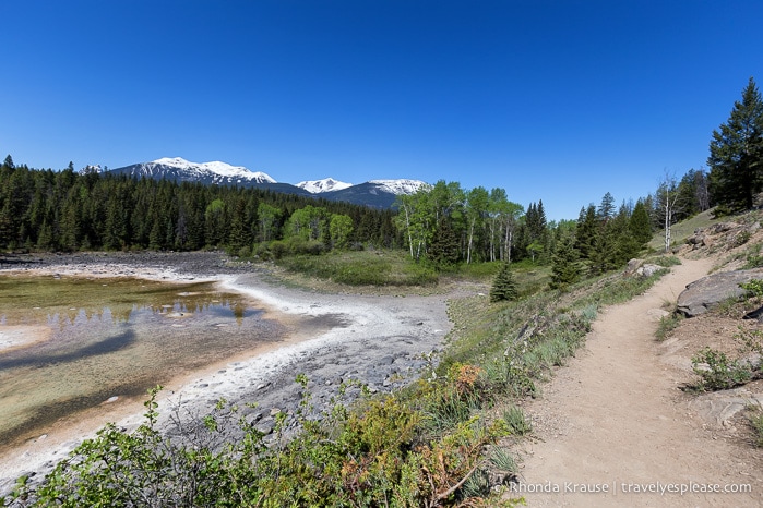 travelyesplease.com | Hiking Jasper's Valley of the Five Lakes