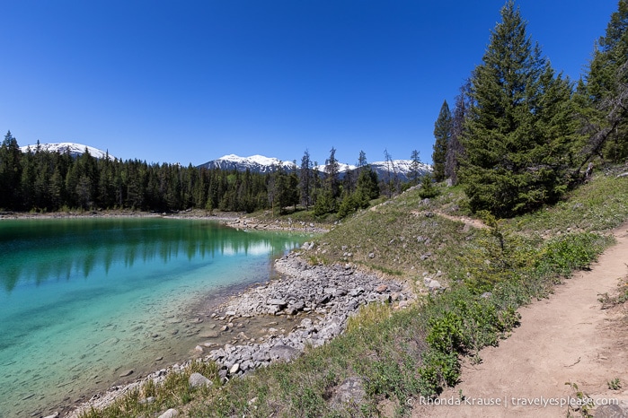 travelyesplease.com | Hiking Jasper's Valley of the Five Lakes