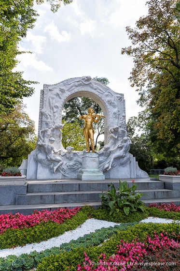 travelyesplease.com | Photo of the Week: Johann Strauss Monument, Vienna