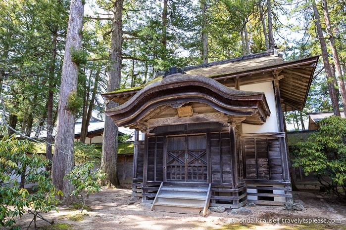 travelyesplease.com | Kongobuji Temple- Headquarters of Koyasan Shingon Buddhism