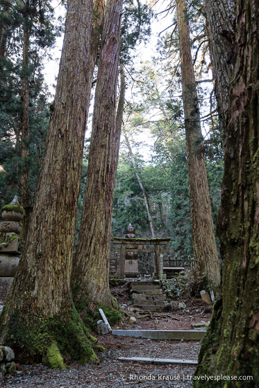 travelyesplease.com | The Okunoin- Koyasan's Ancient Cemetery