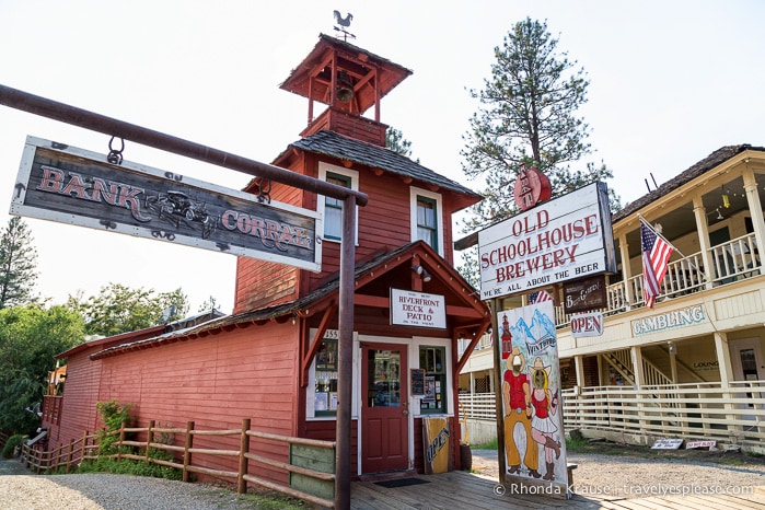 travelyesplease.com | Winthrop, Washington- An Afternoon in the Old West ! 