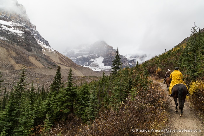 travelyesplease.com | Horseback Ride to the Plain of Six Glaciers Tea House