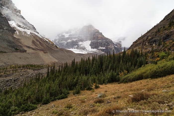 travelyesplease.com | Horseback Ride to the Plain of Six Glaciers Tea House