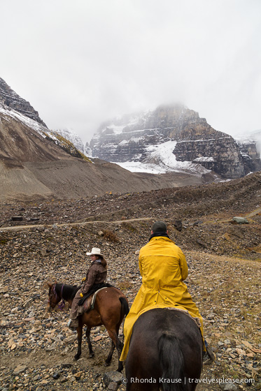 travelyesplease.com | Plain of Six Glaciers Tea House Horseback Ride