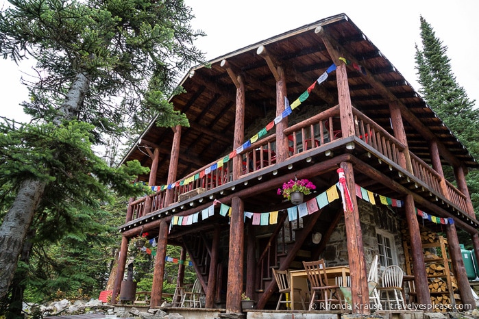 travelyesplease.com | Horseback Ride to the Plain of Six Glaciers Tea House