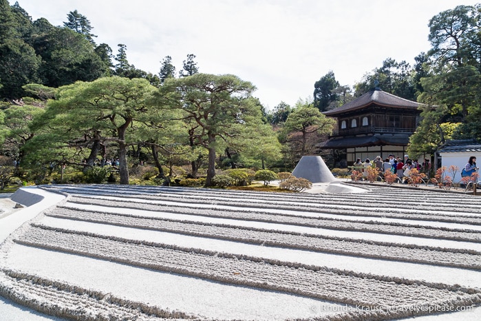 travelyesplease.com | The Path of Philosophy- Kyoto's Prettiest Cherry Blossom Walk