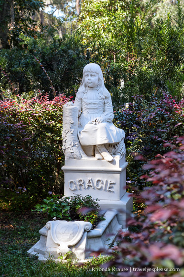 travelyesplease.com | The Haunting Beauty of Bonaventure Cemetery, Savannah