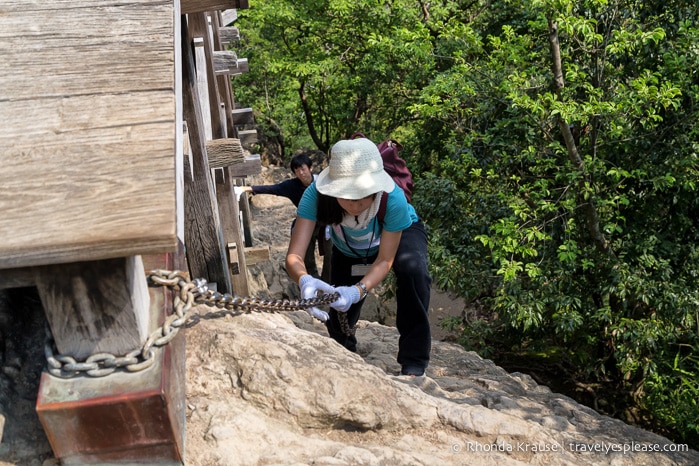 travelyesplease.com | Climbing Mount Mitoku- The Trek to Nageiredo Hall