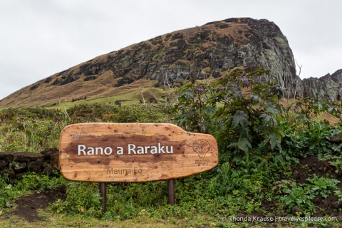 Rano Raraku- Carving Site of Easter Island's Moai | Travel? Yes Please!