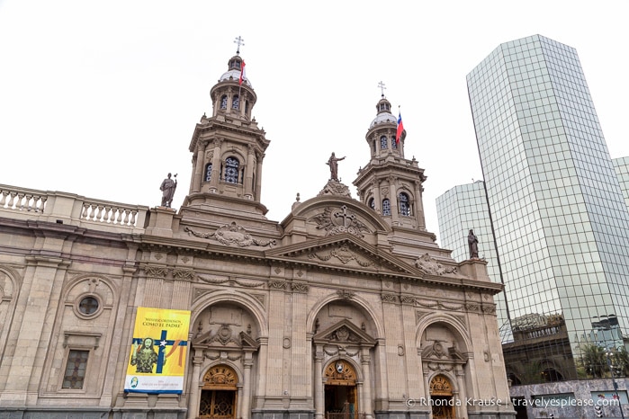 travelyesplease.com | Walking Tour of Santiago, Chile- Photo Series