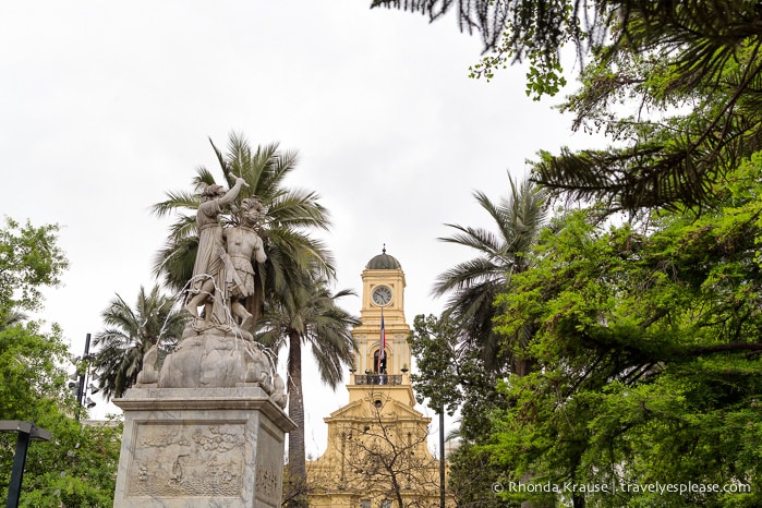 travelyesplease.com | Walking Tour of Santiago, Chile- Photo Series