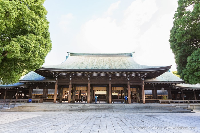 travelyesplease.com | Visiting Meiji Shrine- Tokyo's Most Important Shinto Shrine