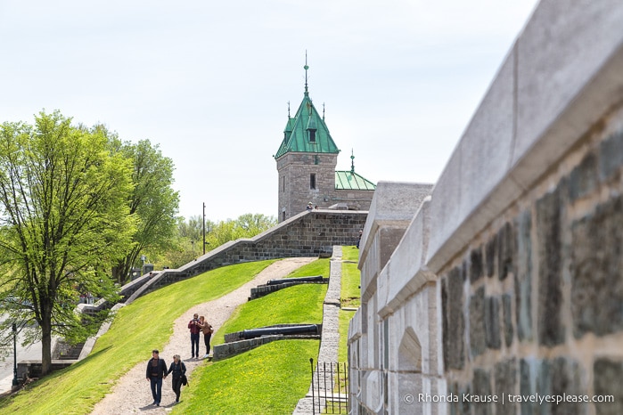 travelyesplease.com | Walking the Ramparts of Québec City