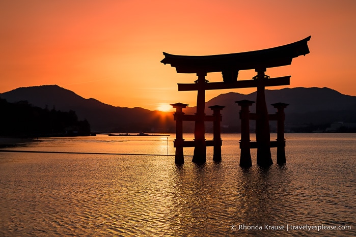 travelyesplease.com | Photo of the Week: Sunset at Miyajima's Great Torii