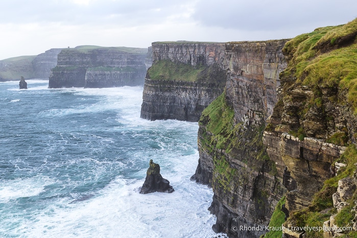 travelyesplease.com | Cliffs of Moher Coastal Walk- Walking the Cliffs of Moher from Hags Head