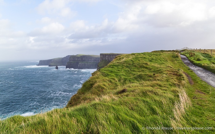 travelyesplease.com | Cliffs of Moher Coastal Walk- Walking the Cliffs of Moher from Hags Head