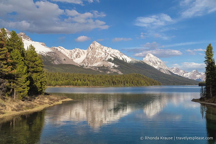 travelyesplease.com | Canadian Rockies Road Trip Itinerary- 8 Days in the Alberta Rocky Mountains