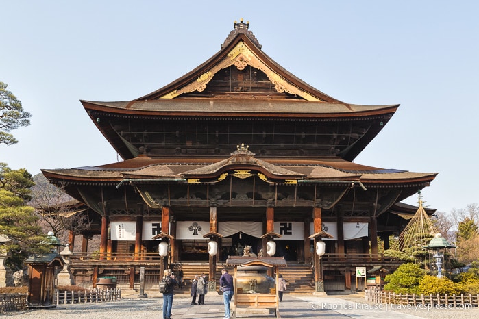 travelyesplease.com | Tour of Zenko-ji Temple- Nagano, Japan