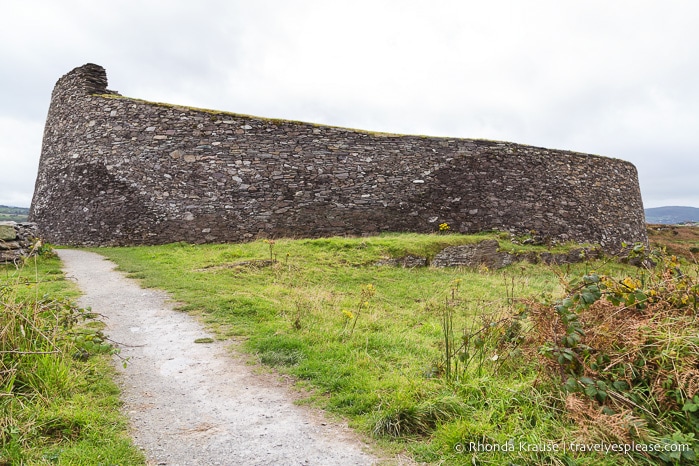 travelyesplease.com | Visiting Cahergall and Leacanabuaile- Irish Stone Ringforts