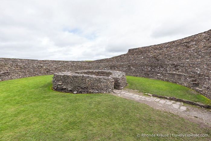 travelyesplease.com | Visiting Cahergall and Leacanabuaile- Irish Stone Ringforts