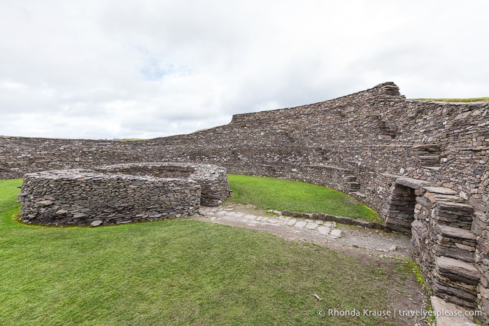 travelyesplease.com | Visiting Cahergall and Leacanabuaile- Irish Stone Ringforts