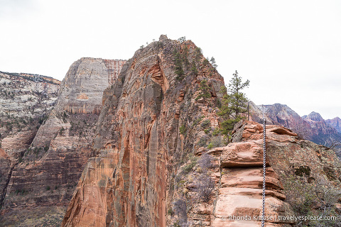 travelyesplease.com | Angels Landing Hike- What to Expect on Zion National Park's Most Thrilling Trail