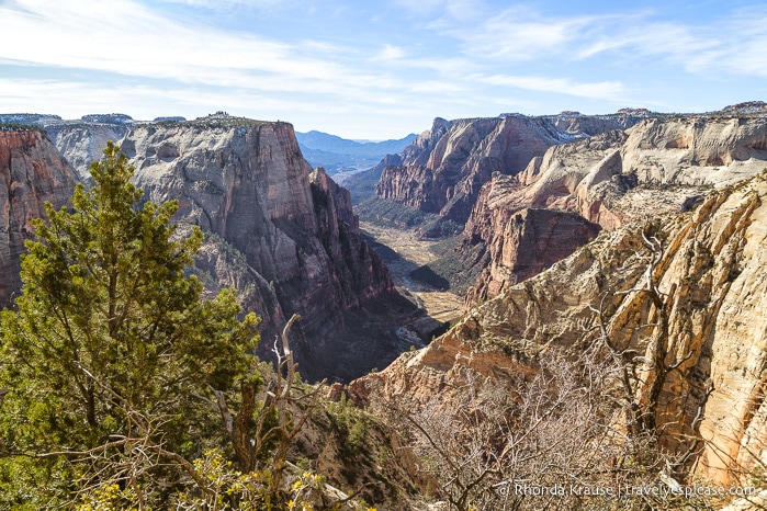 travelyesplease.com | Hiking to Observation Point in Zion National Park, Utah