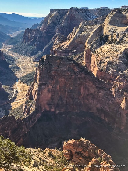 travelyesplease.com | Observation Point Trail- A Classic Hike in Zion National Park