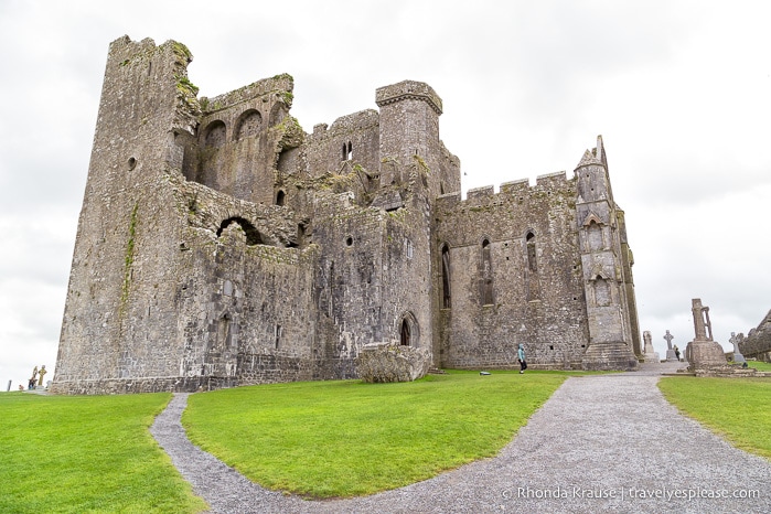 travelyesplease.com | Visiting the Rock of Cashel- One of Ireland's Most Magnificent Ancient Sites