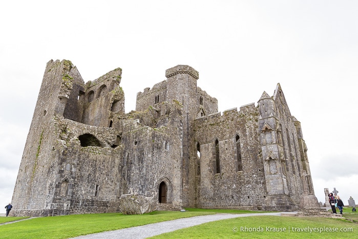 travelyesplease.com | Visiting the Rock of Cashel- One of Ireland's Most Magnificent Ancient Sites