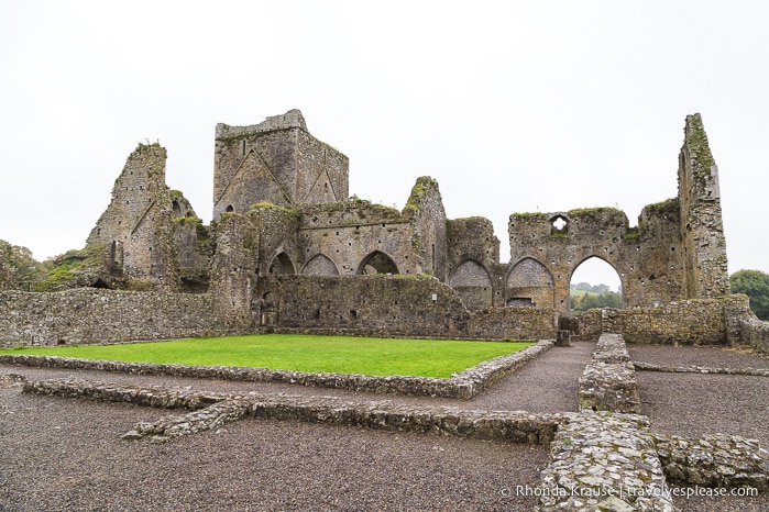 travelyesplease.com | The Atmospheric Ruins of Hore Abbey- Cashel, Ireland