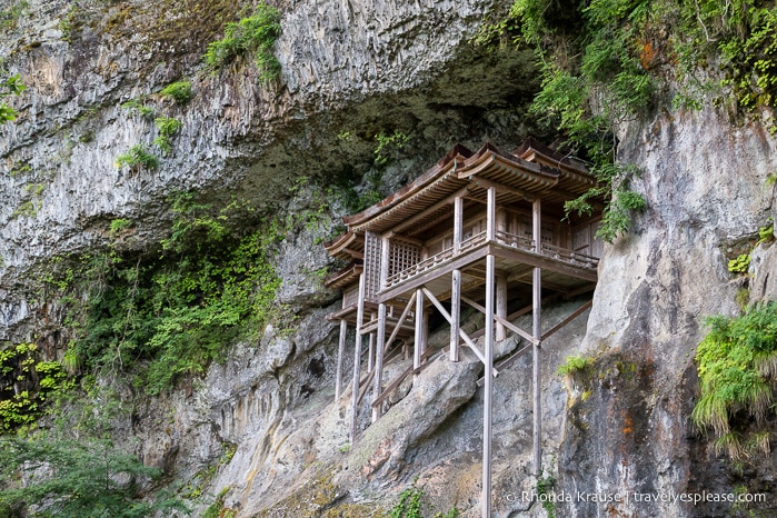 travelyesplease.com | Best Temples to Visit in Japan- Beautiful Japanese Temples You Must See