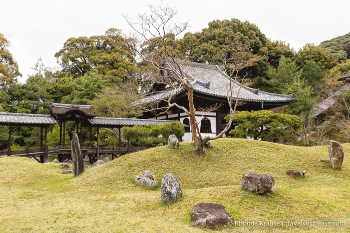 travelyesplease.com | Best Temples in Japan- Beautiful Japanese Temples to Visit