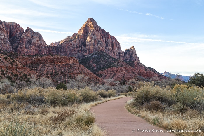 travelyesplease.com | Zion National Park Itinerary- 3 Days of Hikes, Walks, and Scenic Drives