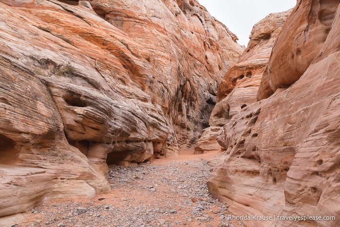 travelyesplease.com | Hiking White Domes Trail- Valley of Fire State Park