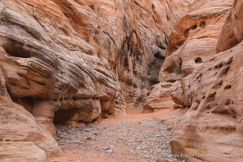 travelyesplease.com | Hiking White Domes Trail- Valley of Fire State Park