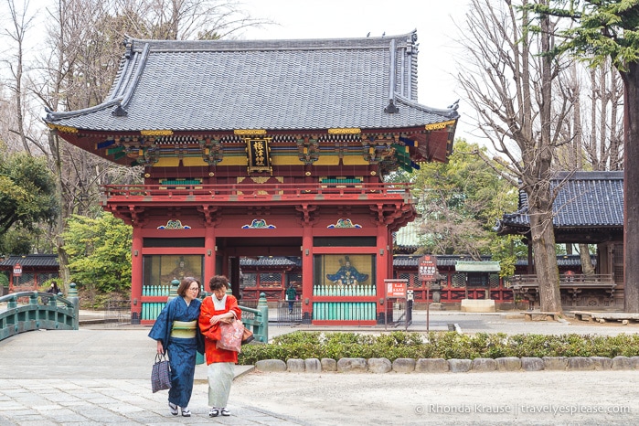 travelyesplease.com | Visiting Nezu Shrine- One of Tokyo's Oldest Shrines