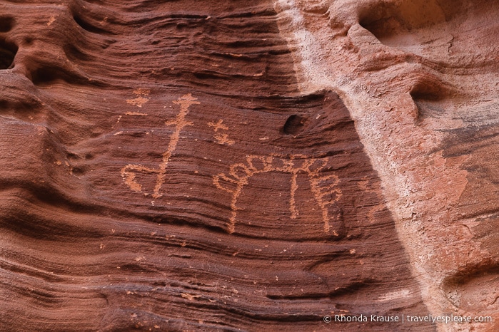 travelyesplease.com | Half a Day in Valley of Fire State Park- Best Hikes and Scenic Spots for a Short Visit