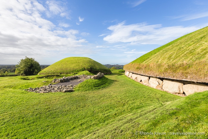 travelyesplease.com | Brú na Bóinne- Visiting Newgrange and Knowth Passage Tombs