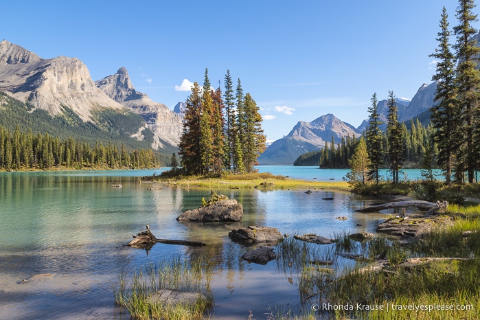 travelyesplease.com | Visiting Spirit Island and Maligne Lake- One of Jasper National Park's Most Scenic Locations
