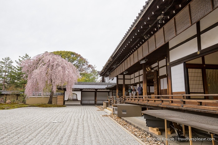 travelyesplease.com | Kodaiji Temple- Tour, History and Tips for Visiting