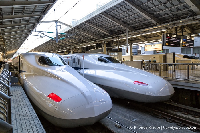 Things to do in Japan- Ride a bullet train (Japanese bullet trains at a station in Tokyo)