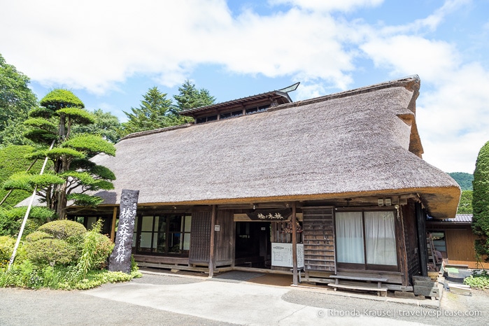 Japan bucket list- Go inside a traditional thatched roof house (thatched roof house at Oshino Hakkai Village)