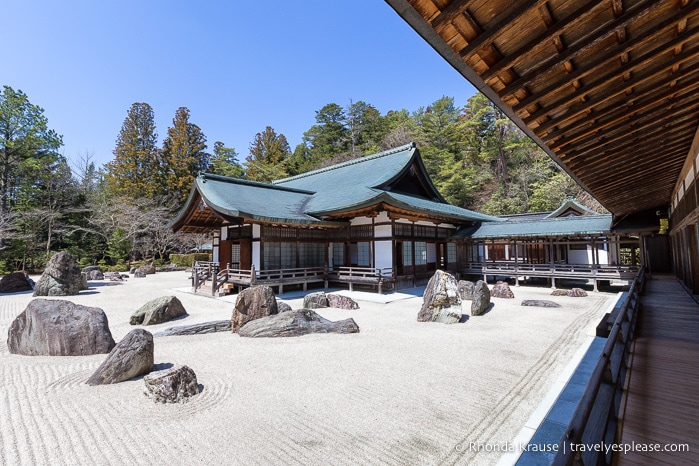 Japan bucket list- Stay overnight in a Buddhist temple (Kongobuji Temple)